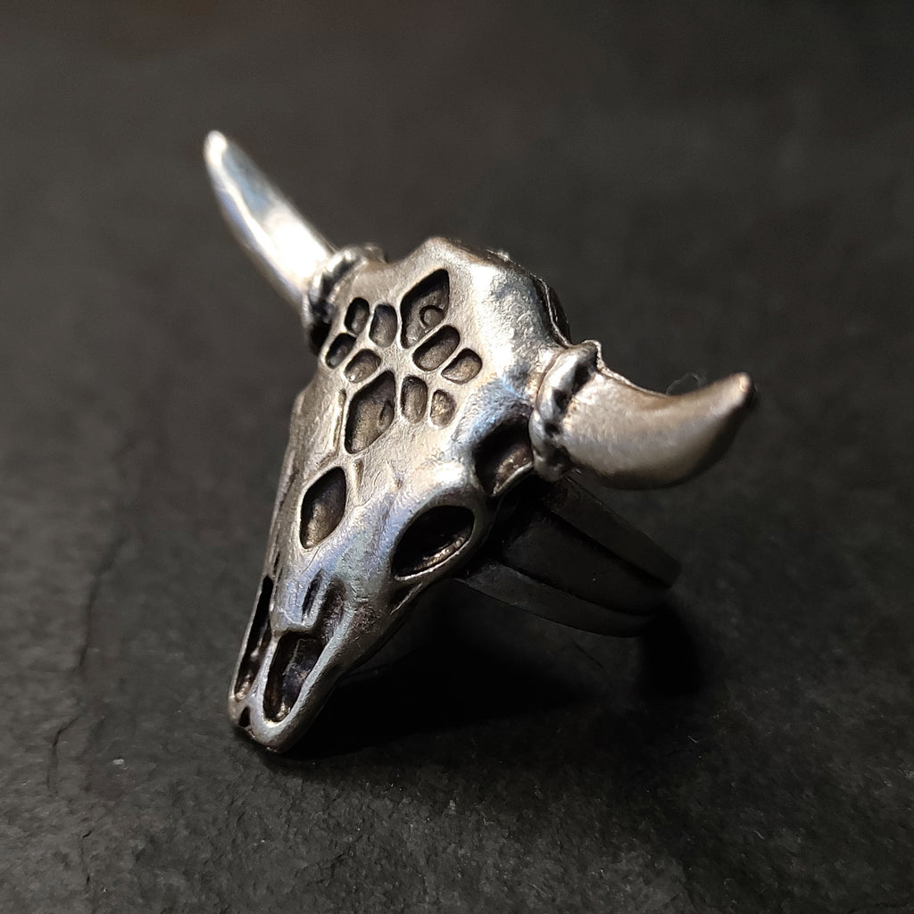 Bull skull ring with horns, silver animal adjustable brutalist statement ring