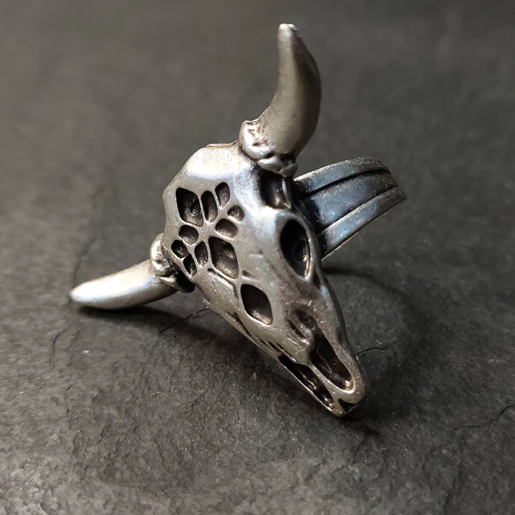 Bull skull ring with horns, silver animal adjustable brutalist statement ring