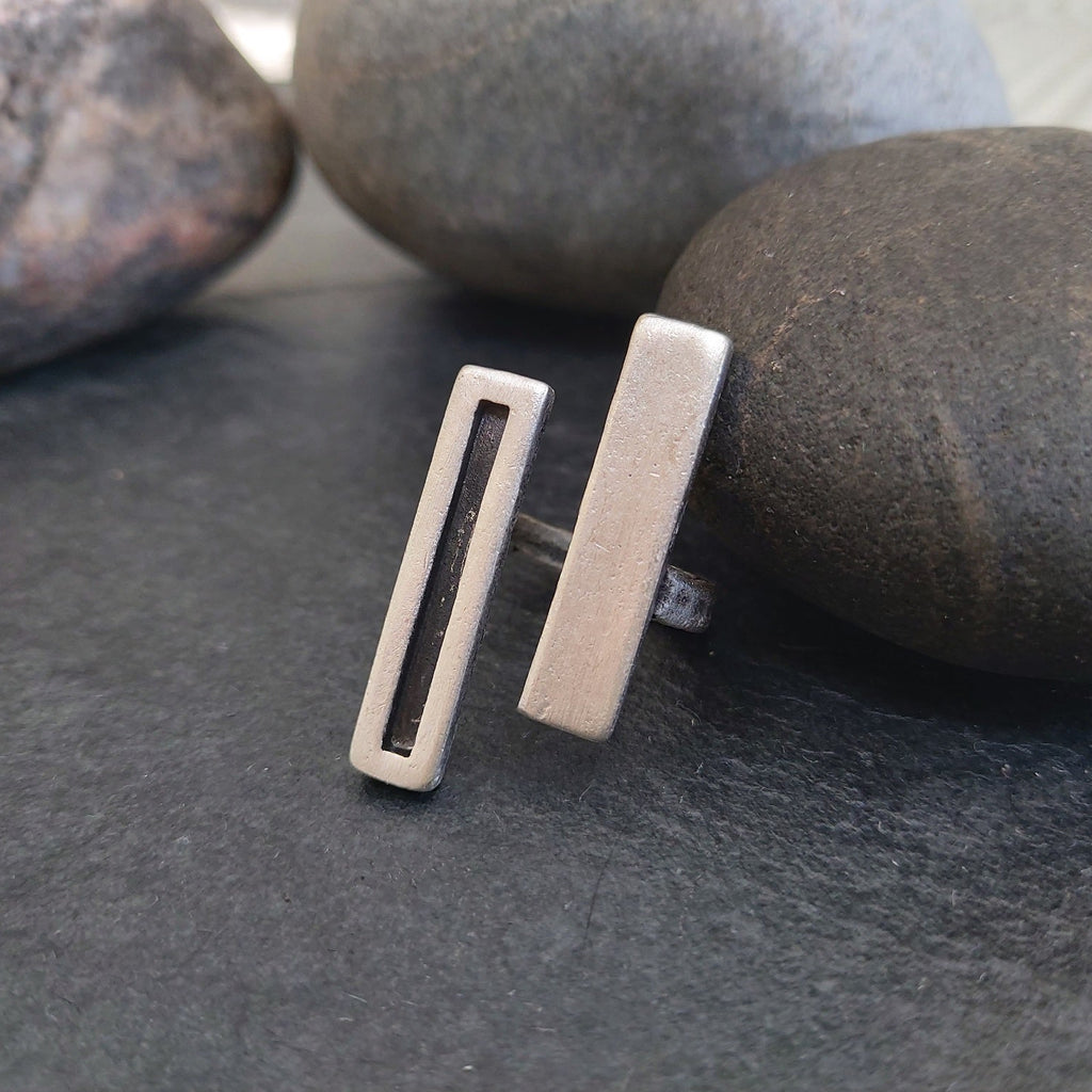 Brutalist double lines ring, adjustable modernist abstract sculptural silver