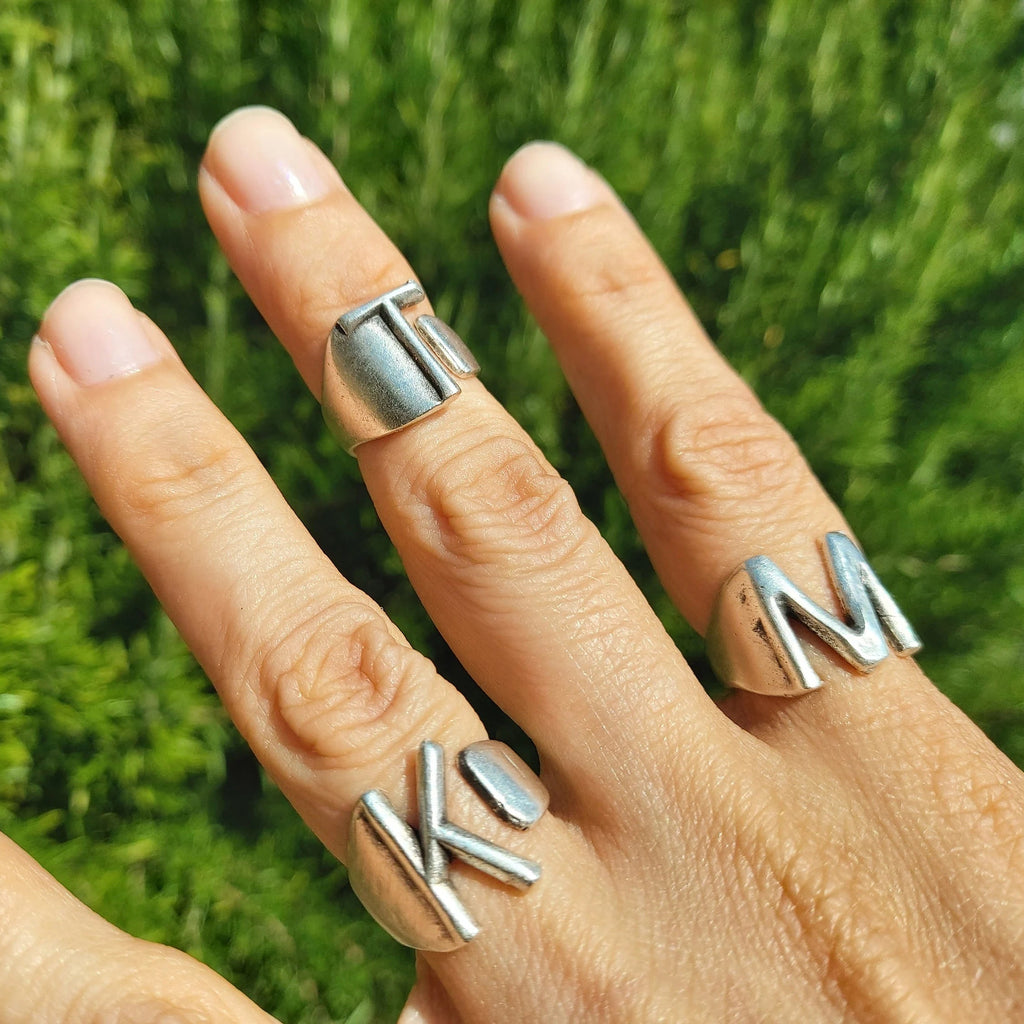 Initial knuckle ring, personalised letter adjustable midi sculptural silver