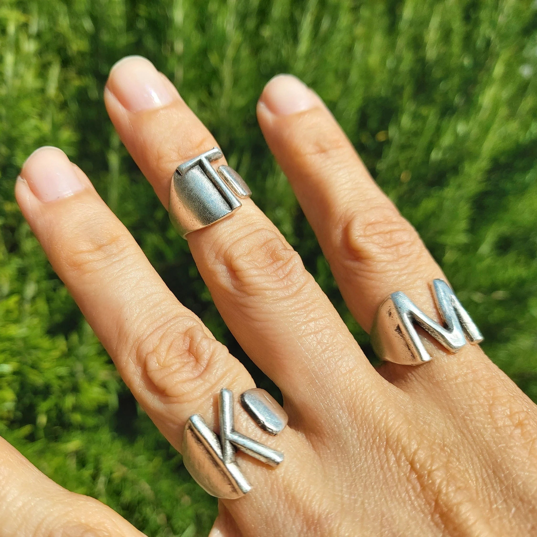Initial knuckle ring, personalised letter adjustable midi sculptural silver